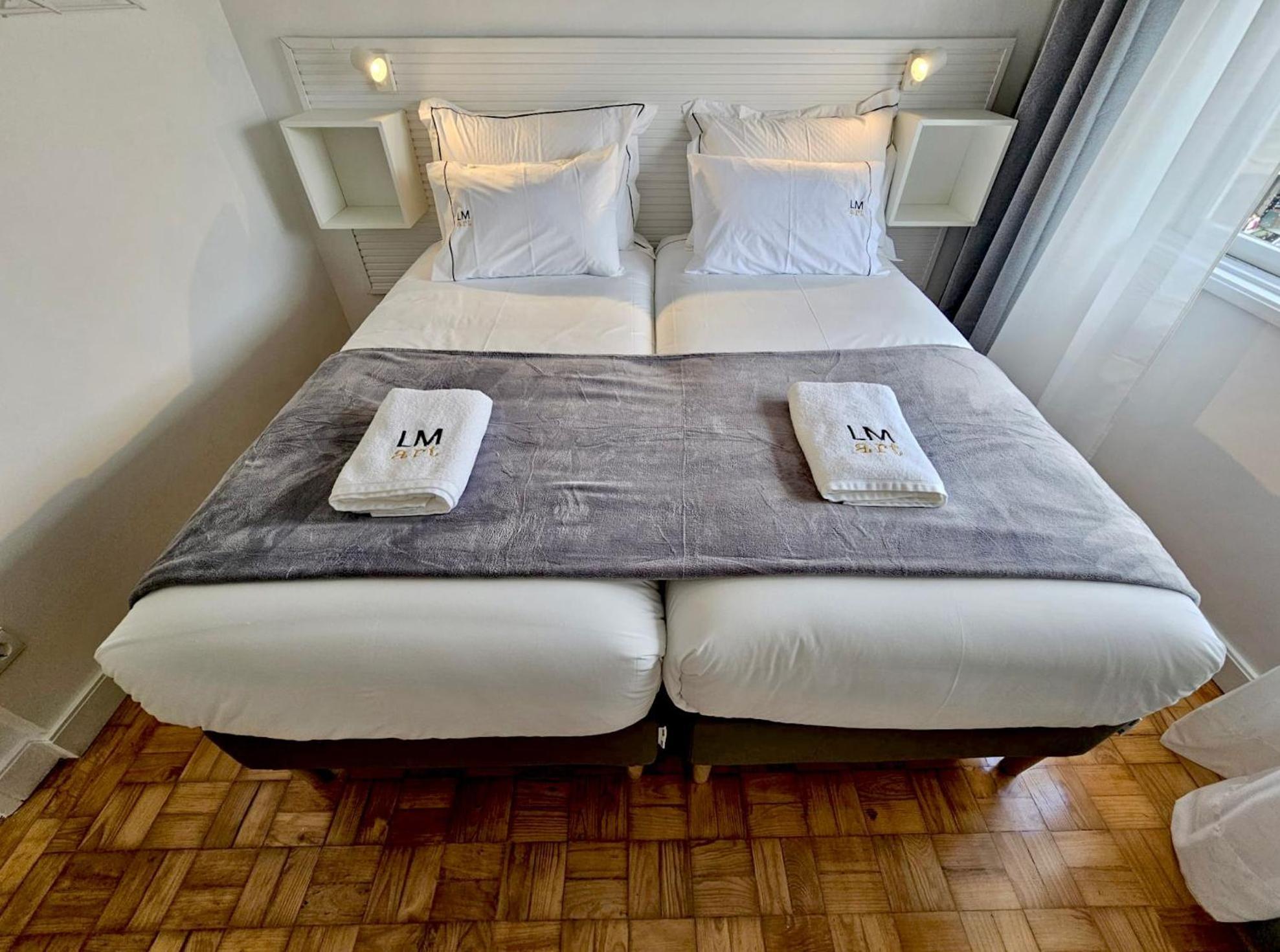 Lm Art Apartments OOporto Esterno foto
